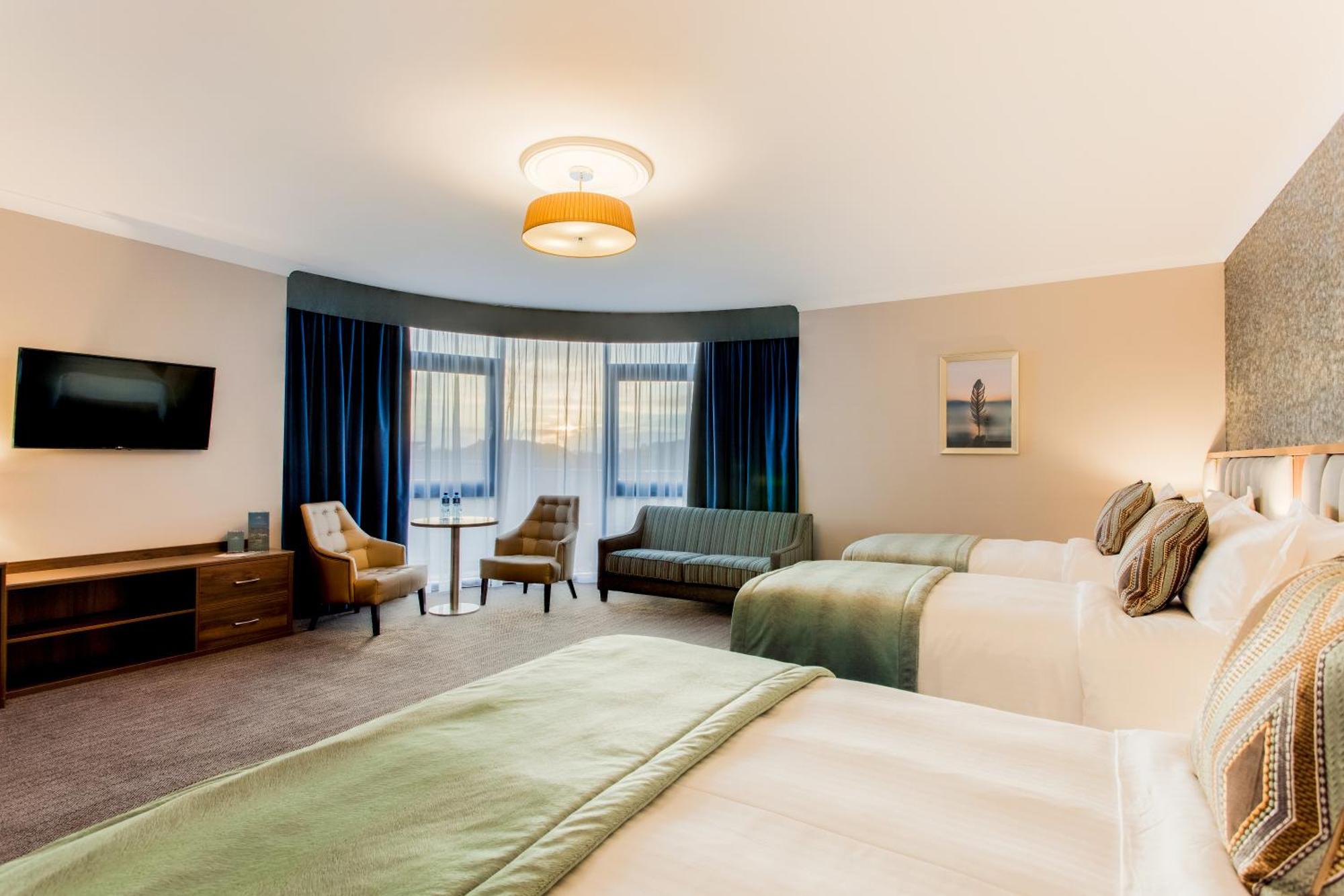 Amber Springs Hotel Гори Екстериор снимка