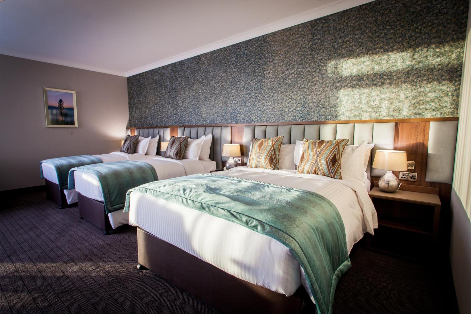 Amber Springs Hotel Гори Екстериор снимка