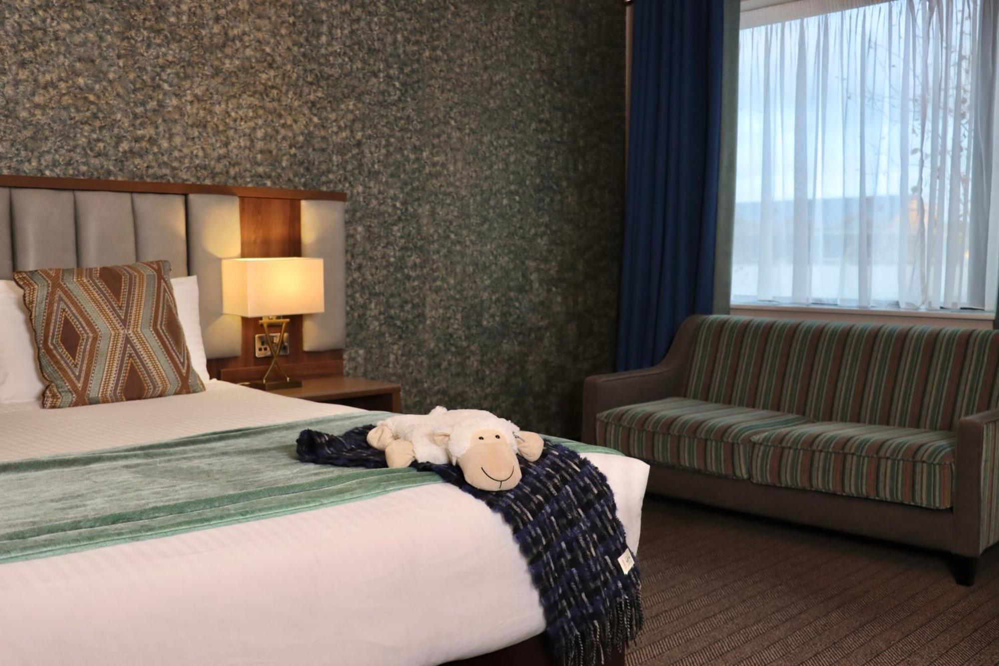 Amber Springs Hotel Гори Екстериор снимка