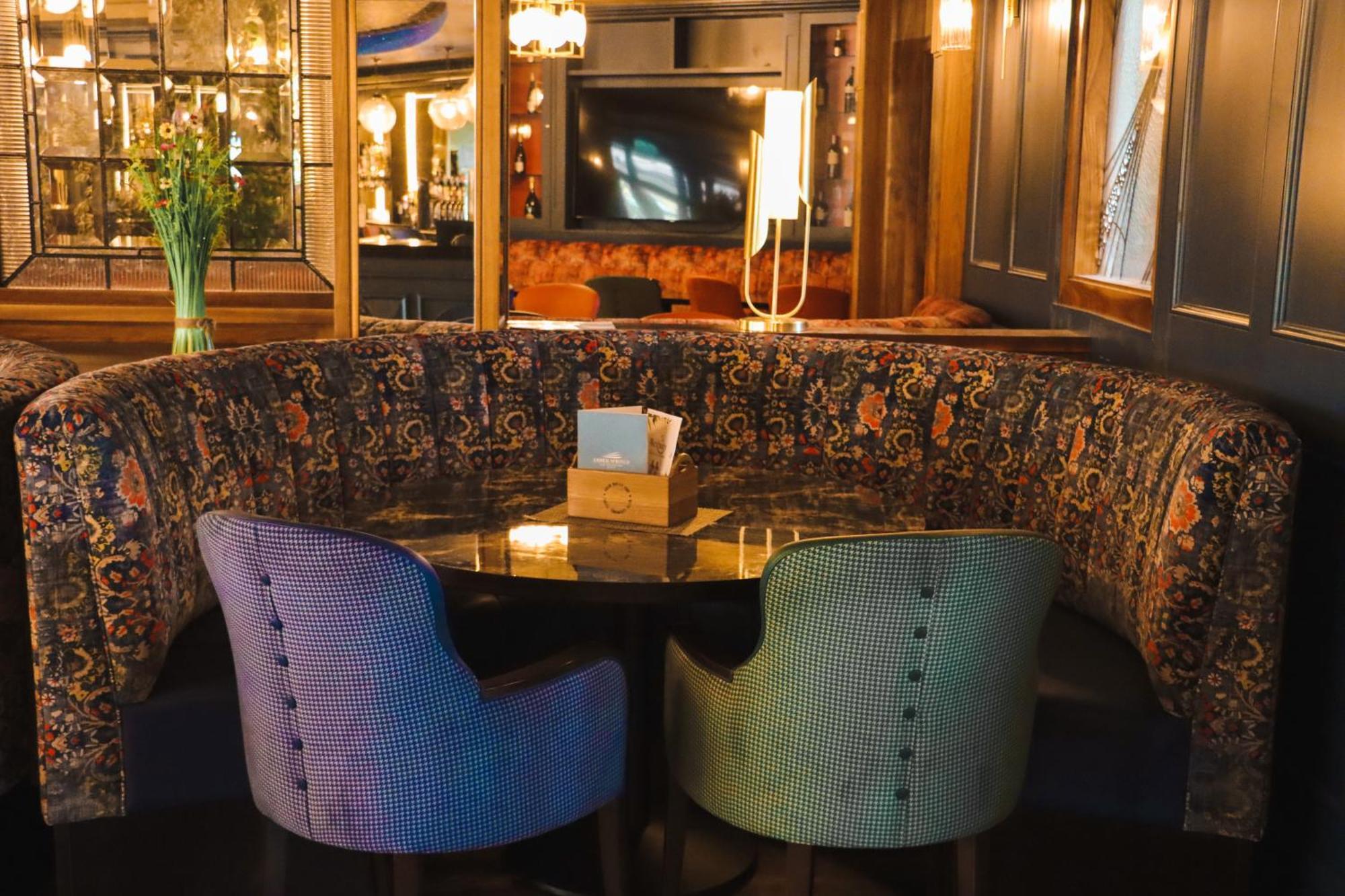 Amber Springs Hotel Гори Екстериор снимка
